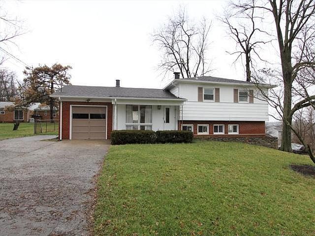 1st image of 114 W Leslie Ave