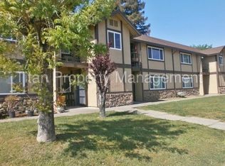7130 6th Pkwy APT 5, Sacramento, CA 95823
