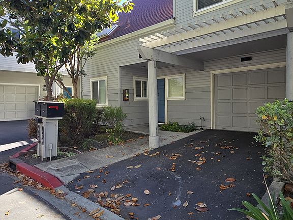 2nd image of 436 Rhone Ct