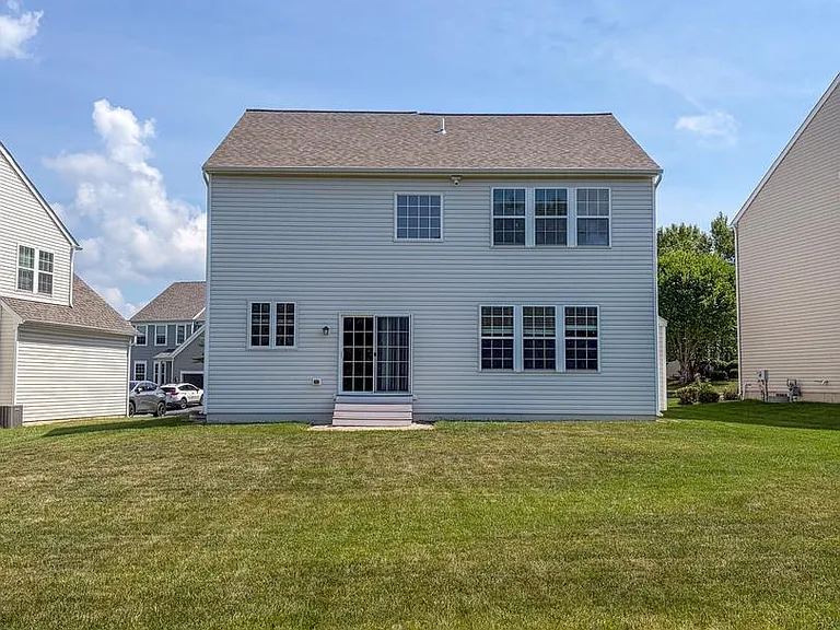 823 S Haines Cir — Photo 2