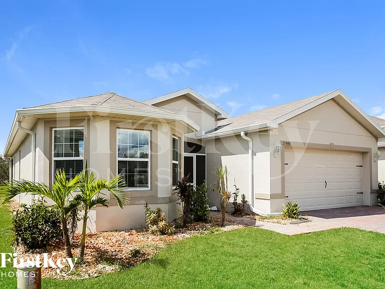 27993 Arrowhead Cir — Photo 2