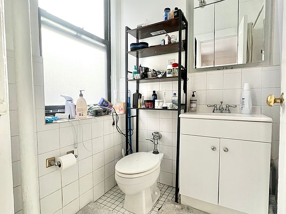 5th image of 105 W 55th St #4B