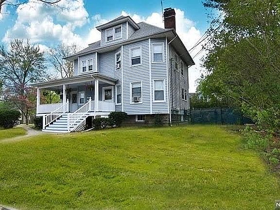 4th image of 55 Harrington Ave
