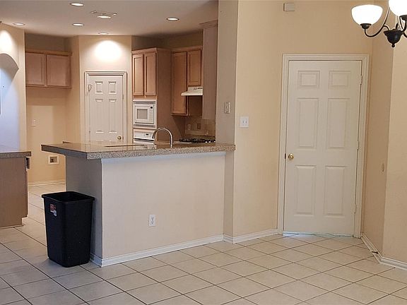 5th image of 4324 Creekstone Dr
