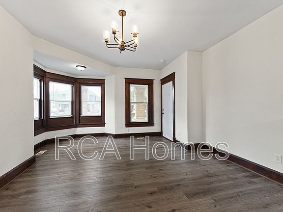 2nd image of 1306 Woodlawn Ave #1A
