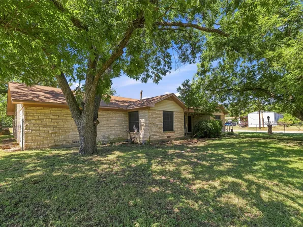 500 E Ham Ave, De Leon, TX 76444