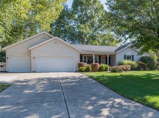 6235 Eagle Ridge Dr, Kalamazoo, MI 49004