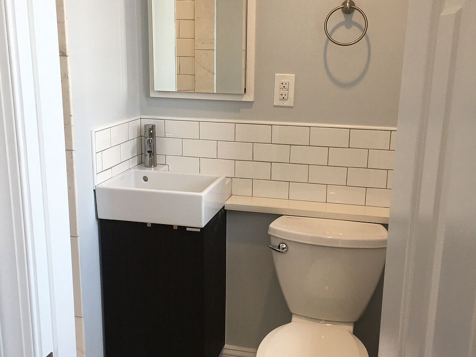 2nd image of 331 S Smedley St APT 17