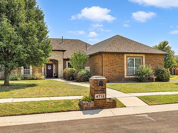 3rd image of 4712 SW 126th Pl