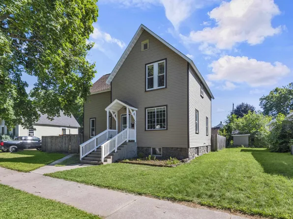 2621 Parkridge Ave, Marinette, WI 54143