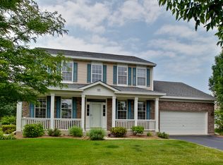 852 Greenwood Dr, Lindenhurst, IL 60046