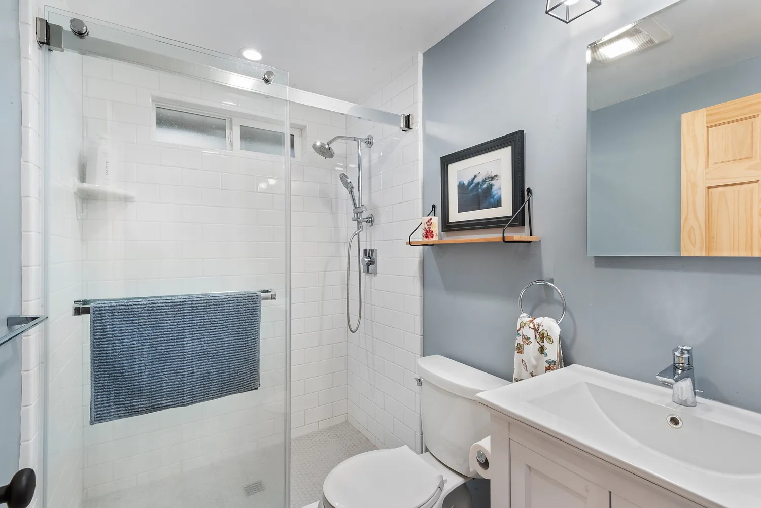 3 bed, 1020 sqft, $3,500 — Photo 3
