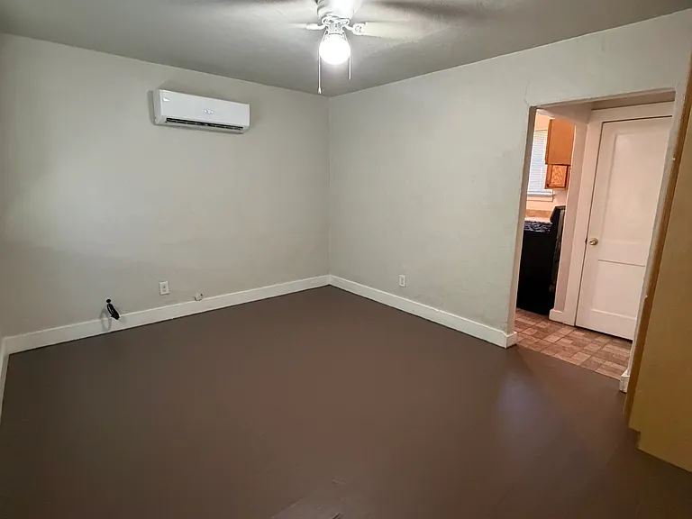 212 Cornell Dr SE #C — Photo 6