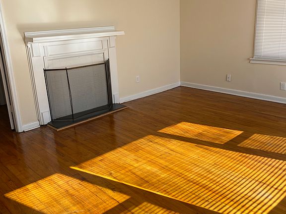 Super spacious family room