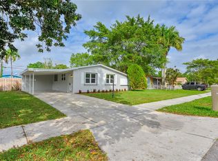 4311 NW 59th St, North Lauderdale, FL 33319