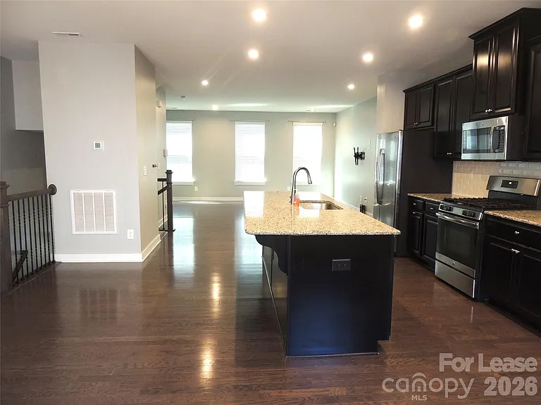 1912 Catkin Ln — Photo 7
