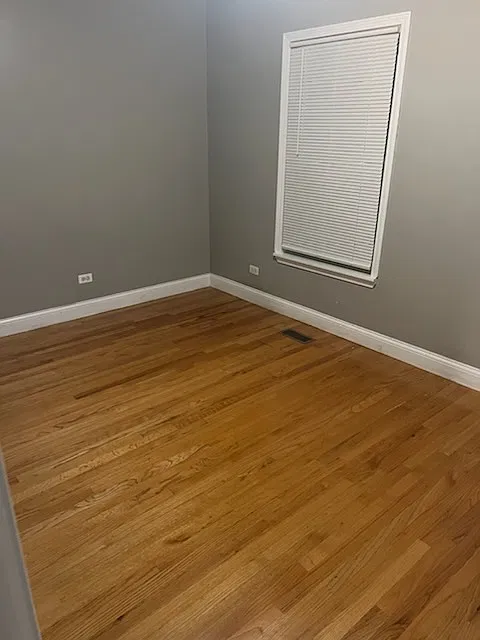 3 bed, 1.5 bath, 2000 sqft, $3,200 — Photo 3