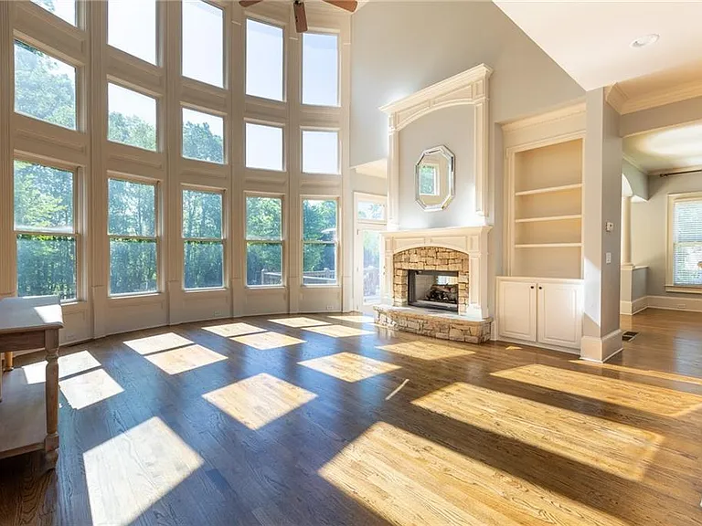 2360 Manor Creek Ct — Photo 16
