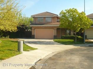 1698 Woodland Ct, Tracy, CA 95376