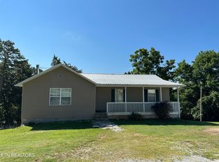 142 Baxter Ln, La Follette, TN 37766