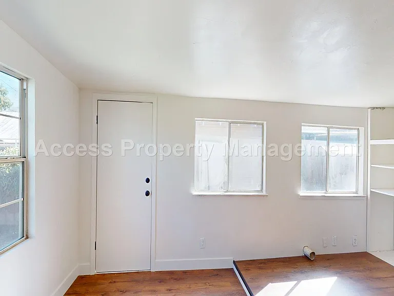 124 Walden St — Photo 14