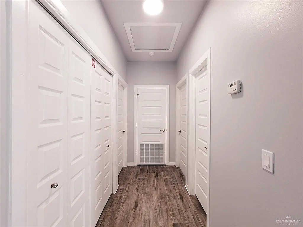 2 bed, 2.0 bath, 943 sqft, $975 — Photo 4