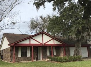 121 Crocus St, Lake Jackson, TX 77566