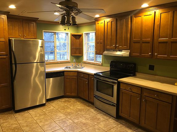 4th image of 5322 Byram Ave