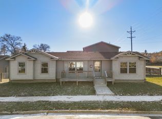 1300 6th Ave SE, Minot, ND 58701