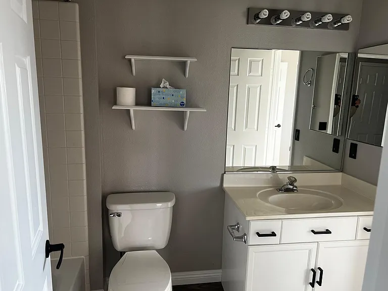 300 Amber Pine St #207 — Photo 29