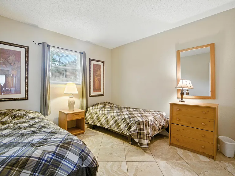 905 Leisure Sq #100 — Photo 9