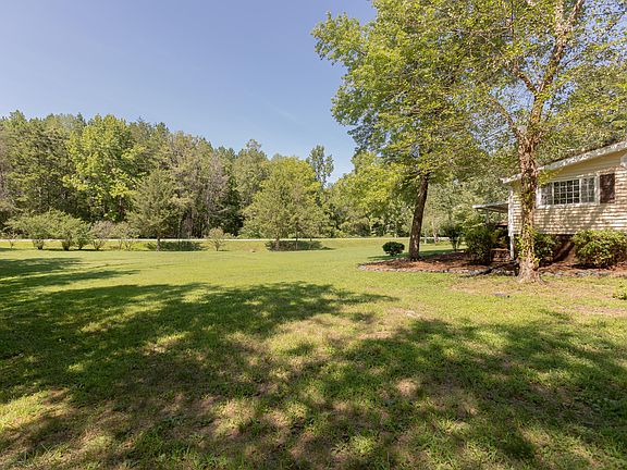 4th image of 1915 Little River Church Rd