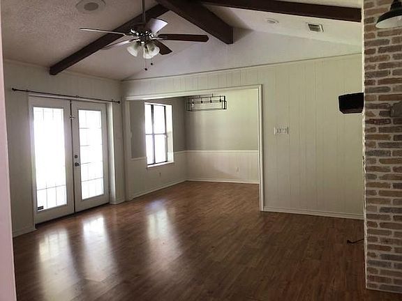 2nd image of 741 Patricia Dr