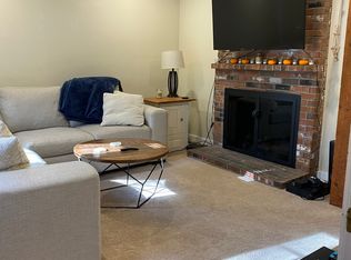 6 Ropewalk Ct APT 5, Plymouth, MA 02360