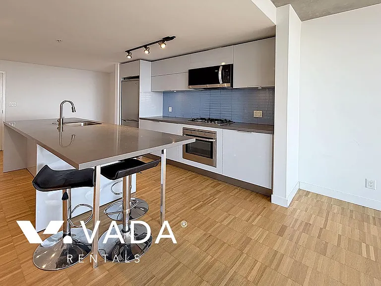 108 Cordova St W #2102 — Photo 5