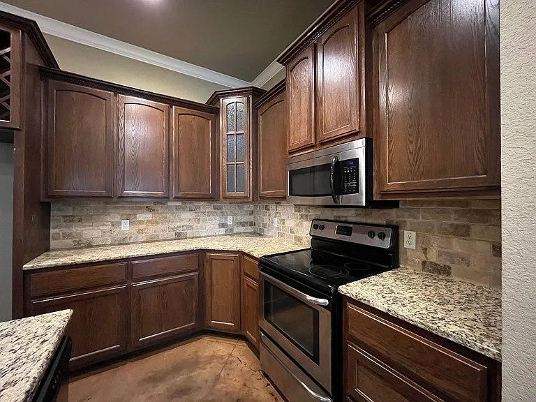 3113 Silver Saddle Dr — Photo 9