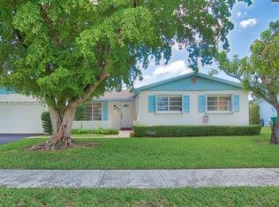 9901 SW 98th Ave, Miami, FL 33176