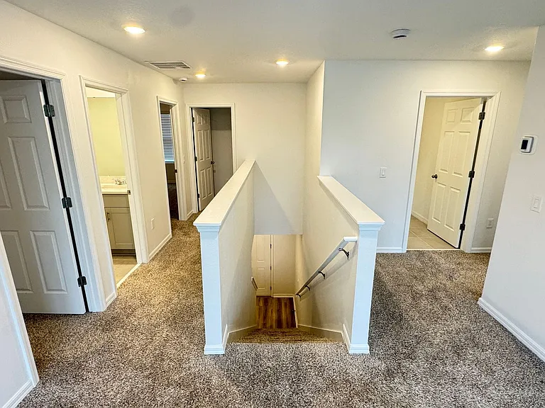 2401 White Tail St — Photo 22
