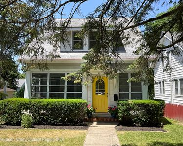 11 N Manheim Boulevard, New Paltz, NY, 12561