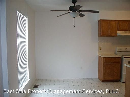 3rd image of 35616 Stillmeadow Ln