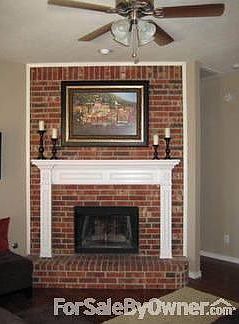 Beautiful Brick Fireplace!
						:
						Gas fireplace