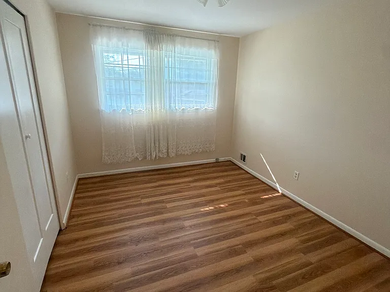 11902 Enid Dr — Photo 21