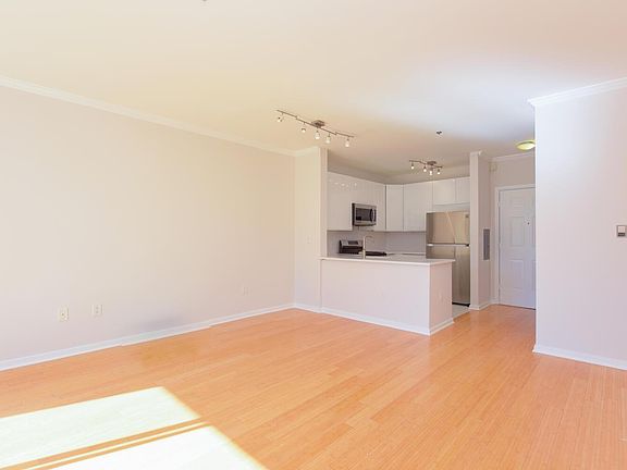 Gleaming Bamboo Floors
