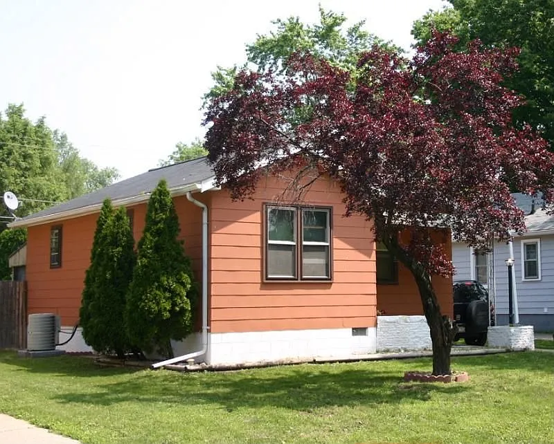 1417 Lake St photo 1