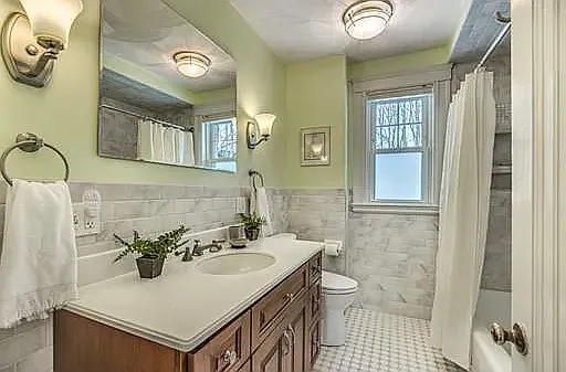567 Winthrop St — Photo 10