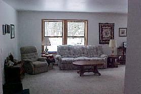 3rd image of 1033 Linden St