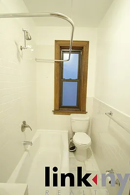 Rented by Link NY Realty | media 6