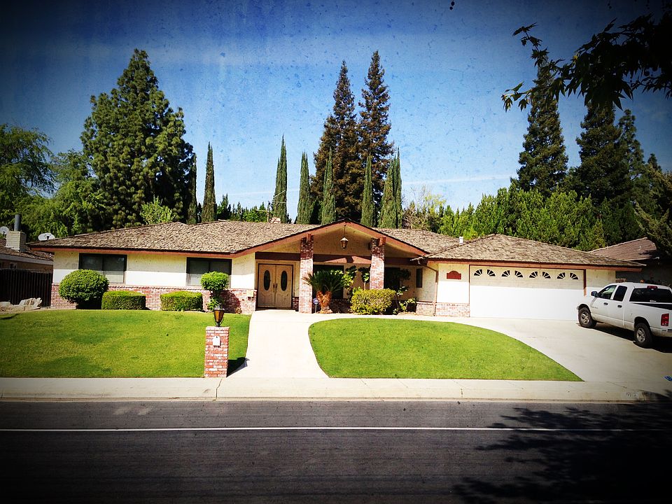 1st image of 3304 Panorama Dr