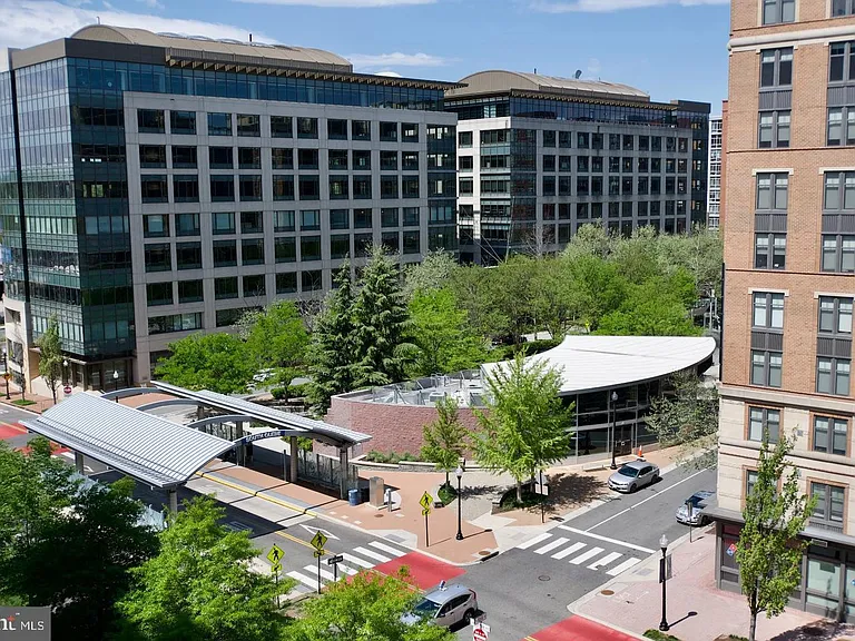 3600 Glebe Rd #330W — Photo 35