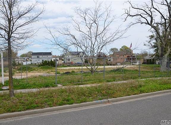 4th image of 110B E Shore Dr